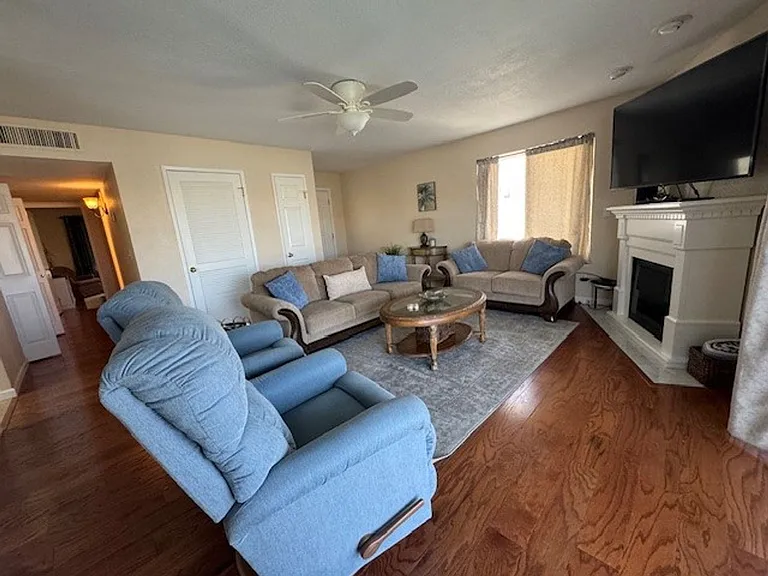 1800 Clubhouse Dr #36 — Photo 6
