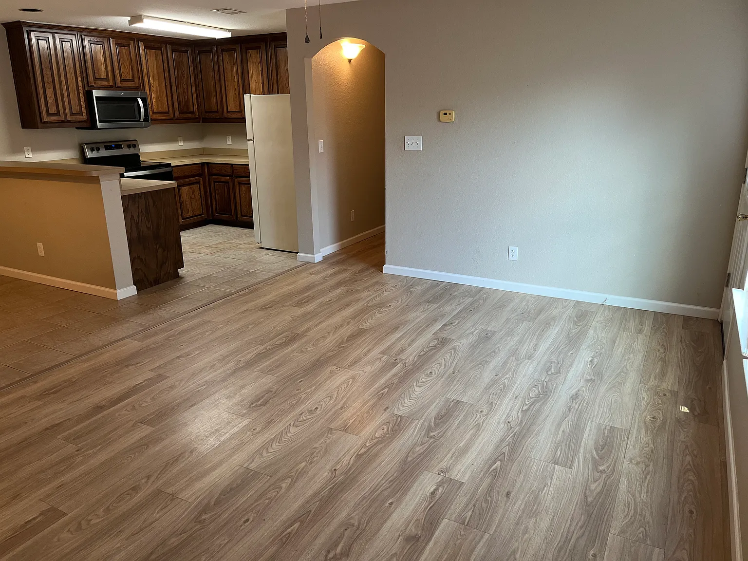 3 bed, 1265 sqft, $1,950 — Photo 3