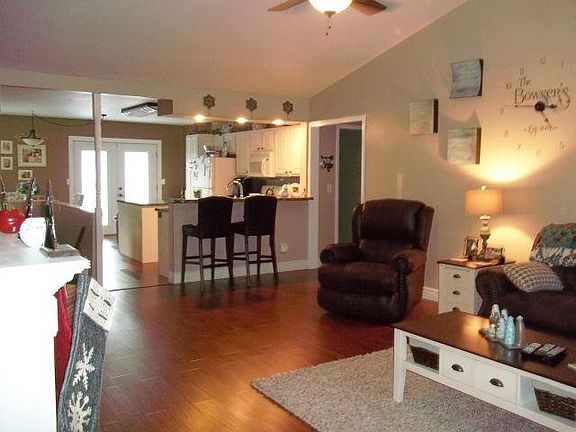 4th image of 59371 Peppermint Dr