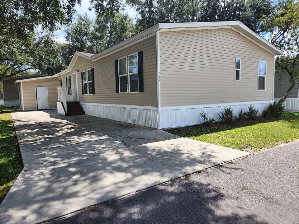 1st image of 1500 W Highland St Lot 208