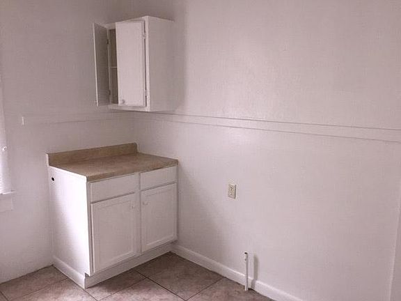 3rd image of 8729 Pritchard Pl