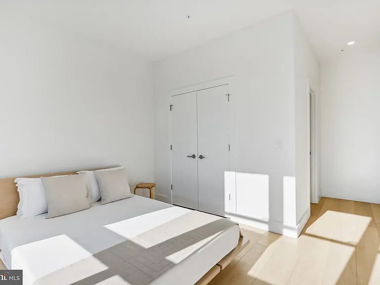 2406 Frankford Ave #21 — Photo 17