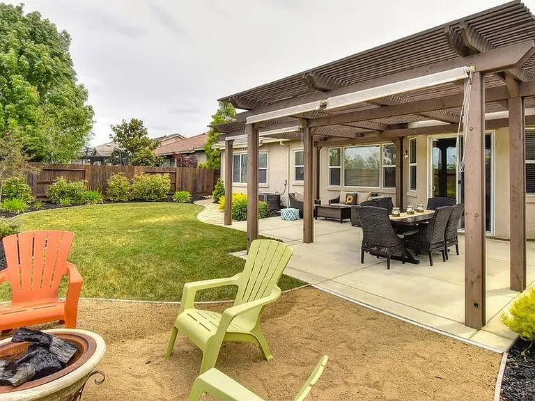 2101 Demetrius Way — Photo 21