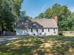 29 Fairy Dell Rd, Clinton, CT 06413