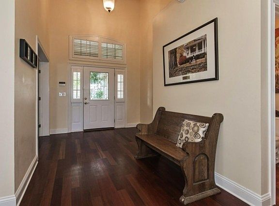 3rd image of 656 Bonaire Cir