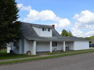 203 Stealey St, Middlebourne, WV 26149