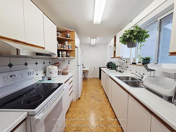 5th image of 7 Burtonwood Cres