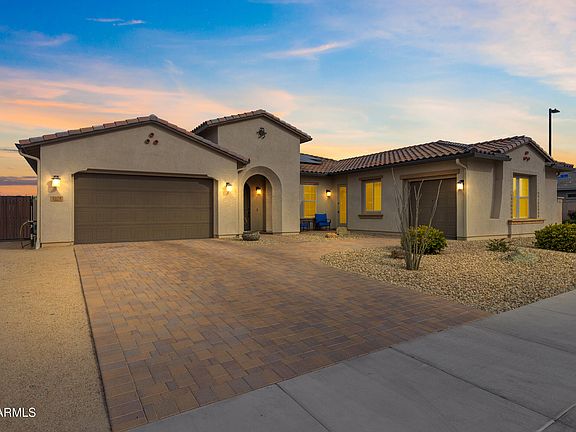 2nd image of 1978 E INDIAN WELLS Drive