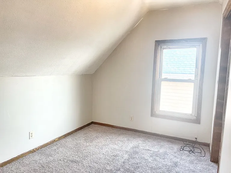 1724 Harmont Ave NE — Photo 10