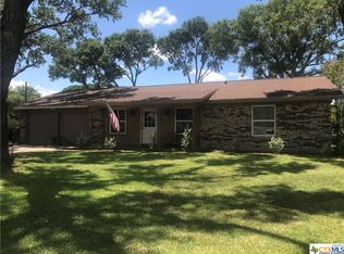 706 Angus St, Victoria, TX 77904