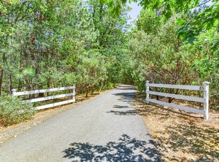 85 Anna Laura Dr, Jacksonville, OR 97530