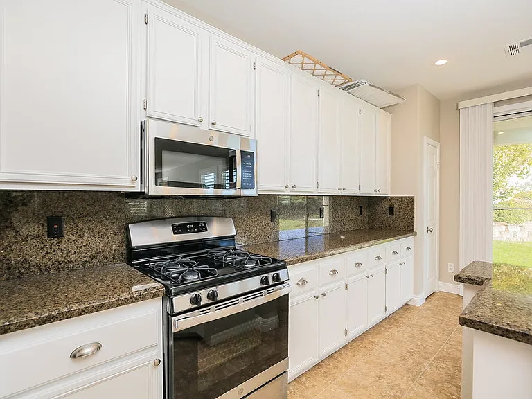 3398 Jasmine Vine Ct — Photo 7