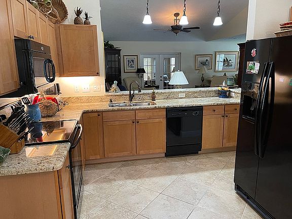 5th image of 32543 Crystal Breeze Ln Unit 24