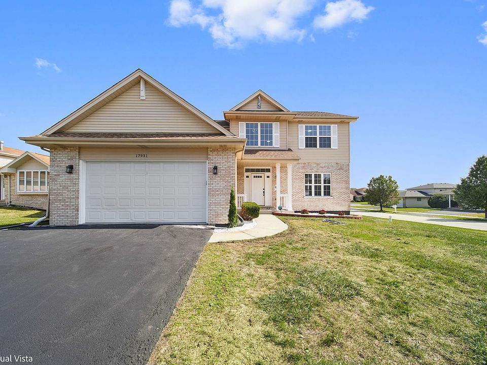 1st image of 17931 Fairoaks Dr