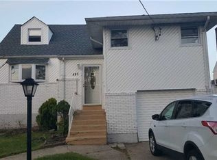 407 Nassau Avenue, Freeport, NY 11520