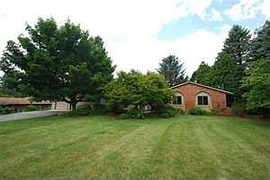 1st image of 3537 E Pineview Dr