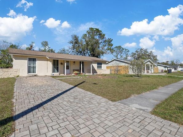 8343 Galewood Cir, Tampa, FL 33615