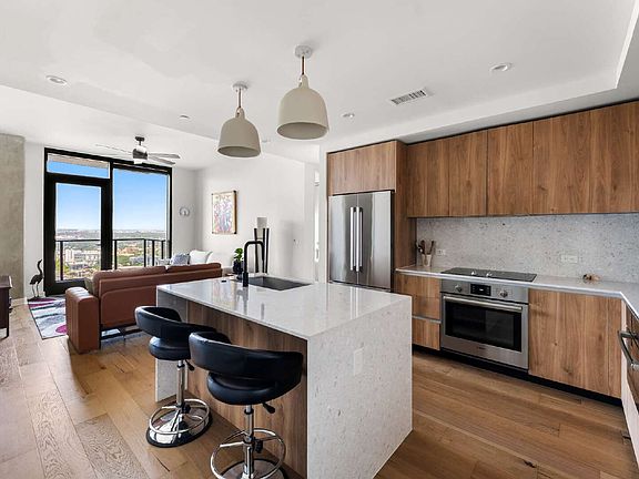 3rd image of 84 East Ave #3603