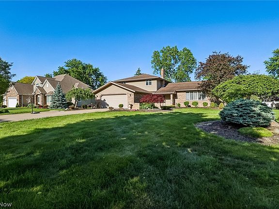 2nd image of 691 Davidson Dr