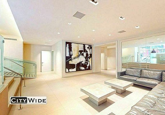 5th image of 240 E 82nd St APT 2D
