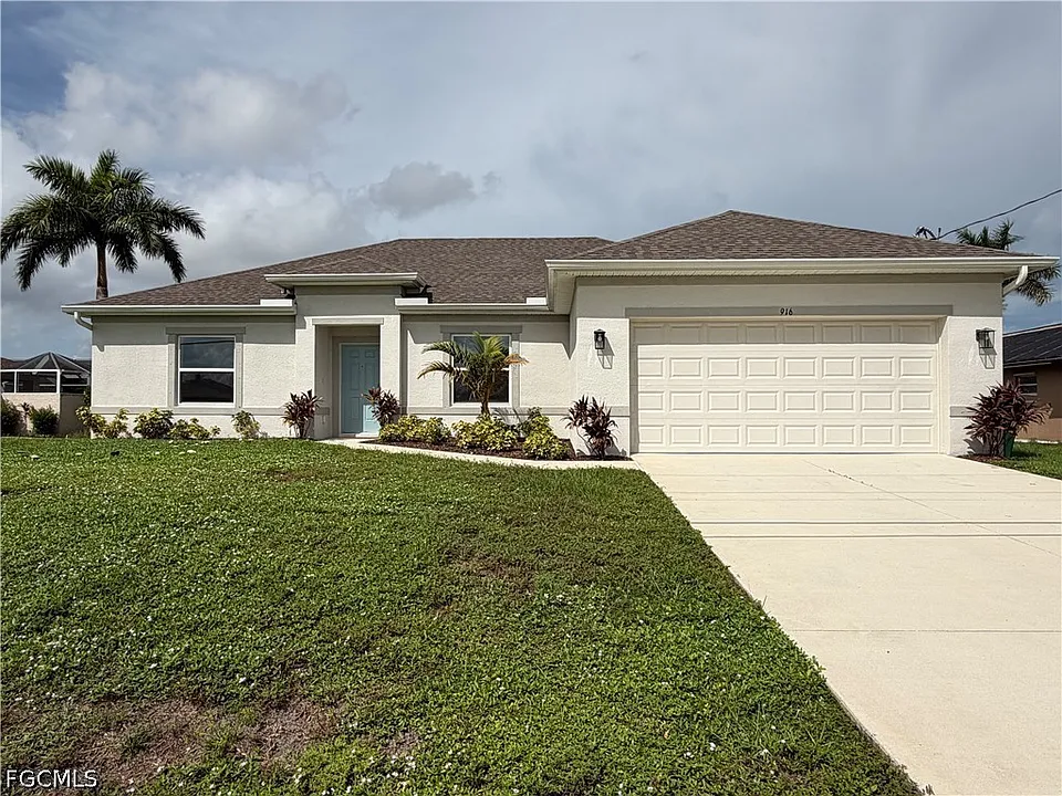 916 NW 3rd Ave