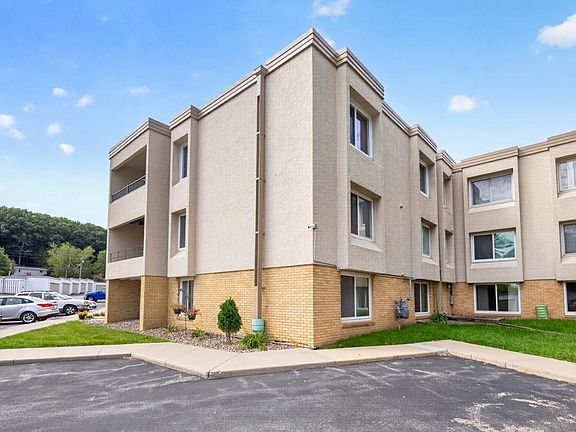 4th image of 1931 Viking Dr NW APT 21