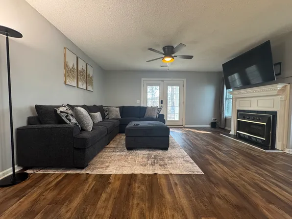 128 W Victoria Ct APT C, Greenville, NC 27834