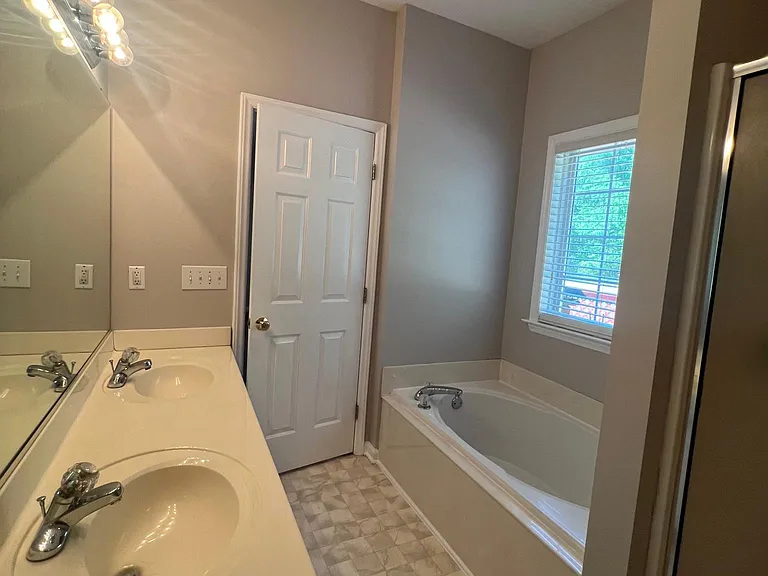 4101 Birchgarden Dr — Photo 11