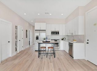 1130 Penn St NE APT 5, Washington, DC 20002