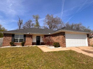 531 Walker St, Centerton, AR 72719