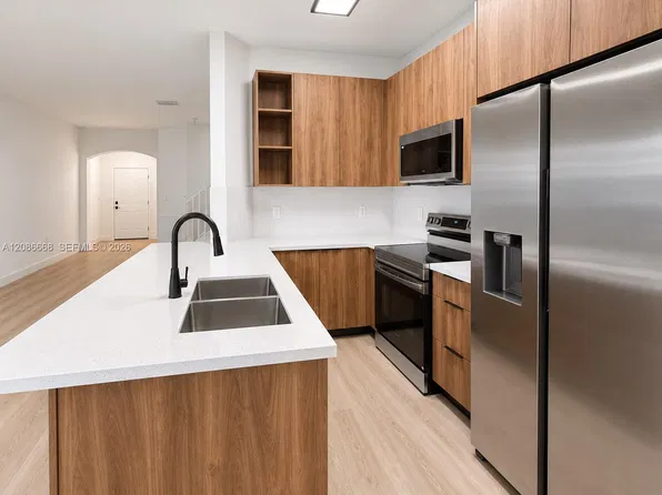 10720 NW 82nd Ter Unit 7-8, Doral, FL 33178