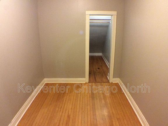 5th image of 4342 N Sawyer Ave APT 1R