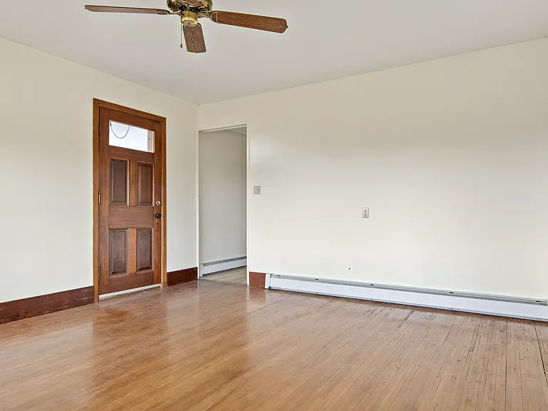 18 Thamsen Dr — Photo 11