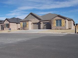 2004 102nd St #B, Lubbock, TX 79423