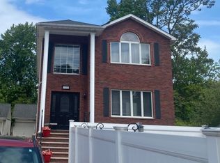 151 A Waterbury Ave, Staten Island, NY 10309
