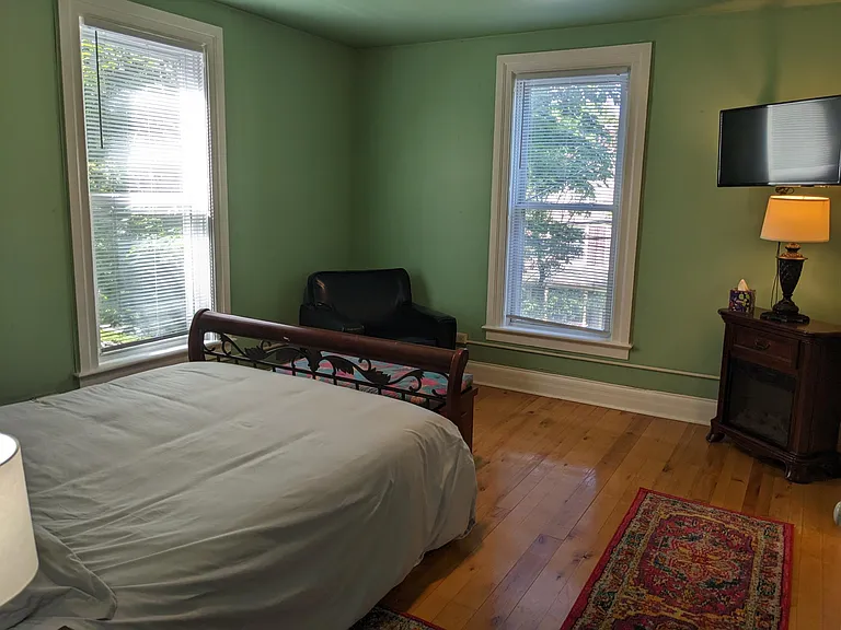 423 Budd St #3 — Photo 8