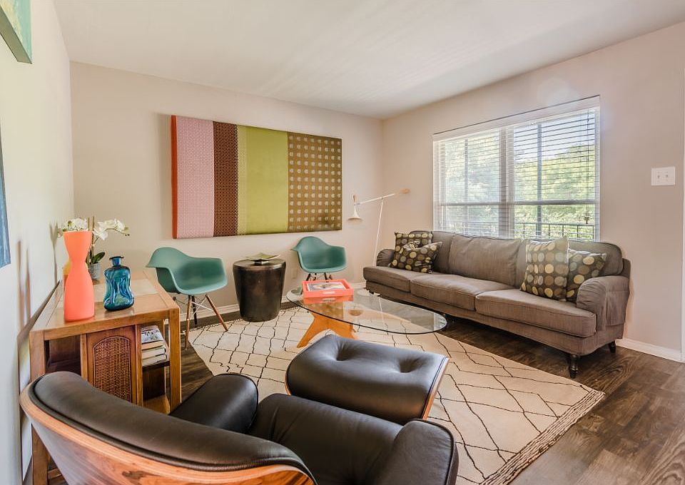 1st image of 154 N Bailey Ave #198