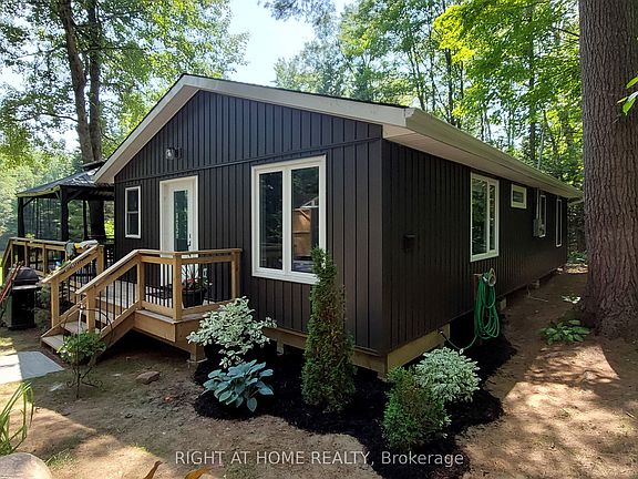 4th image of 1353 Sherwood Forest Rd