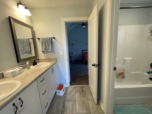 5416 Copse Dr — Photo 23