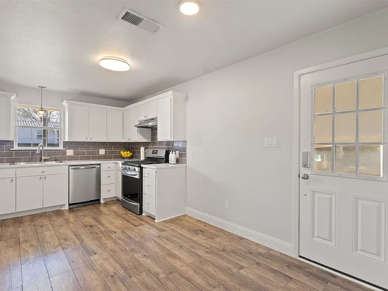 314 Woodard St — Photo 22