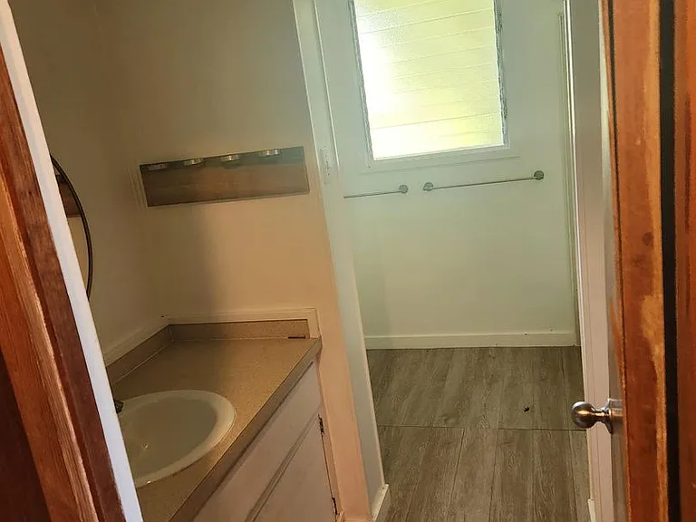 360B Lama St — Photo 10
