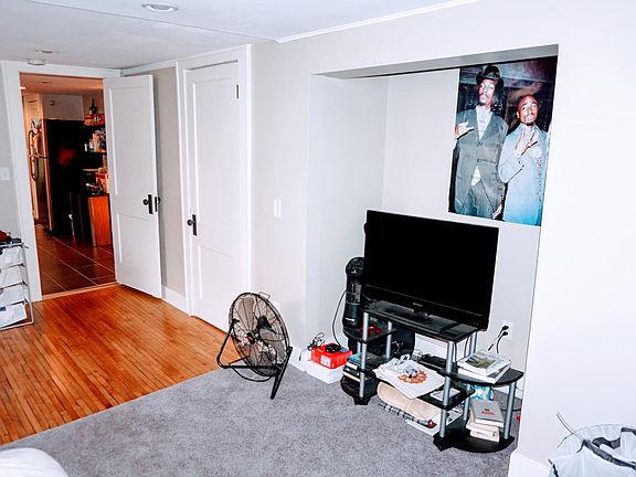 5th image of 1703 Ashland Ave APT 14