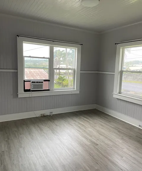 2271 Kilauea Ave — Photo 5