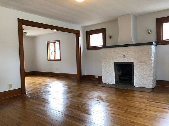 3rd image of 602 Montpelier Ave