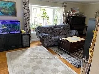 130 Stouffville Rd — Photo 5