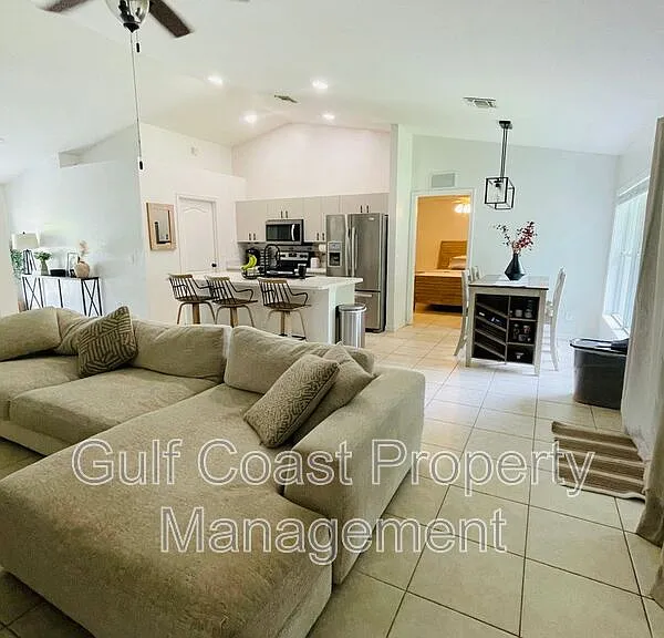 417 Broadmoor St — Photo 37