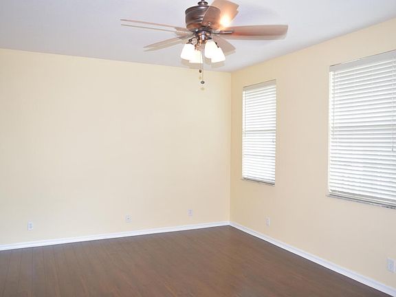 4th image of 2186 SE Grand Dr