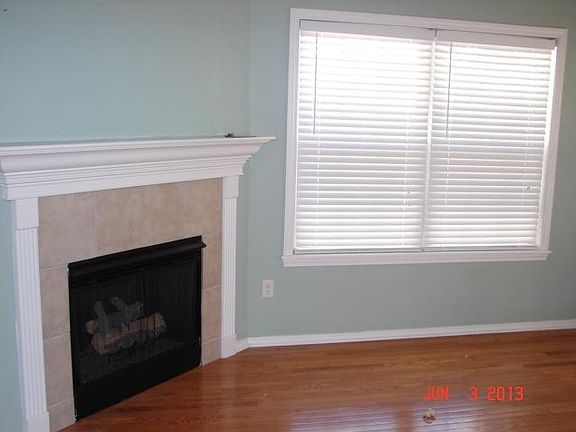 3rd image of 504 SE Henry St
