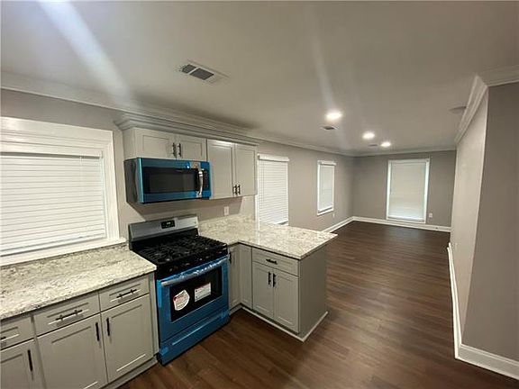 2nd image of 4854 Feliciana Dr