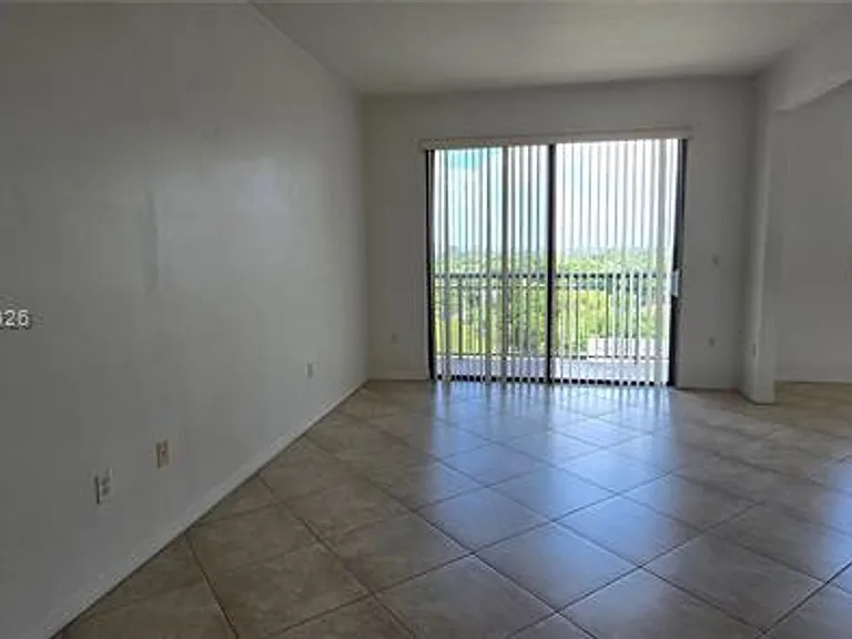 3590 Coral Way #CU-902 — Photo 4